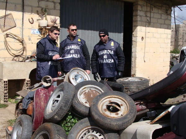 SEQUESTRATA A MODICA UNA DISCARICA ABUSIVA