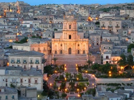 “MODICA CITTÀ CHE LEGGE. MODICA CITTÀ CHE VIVE”