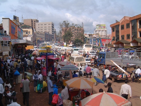 I TRE RAGUSANI IN KAMPALA SANI E SALVI