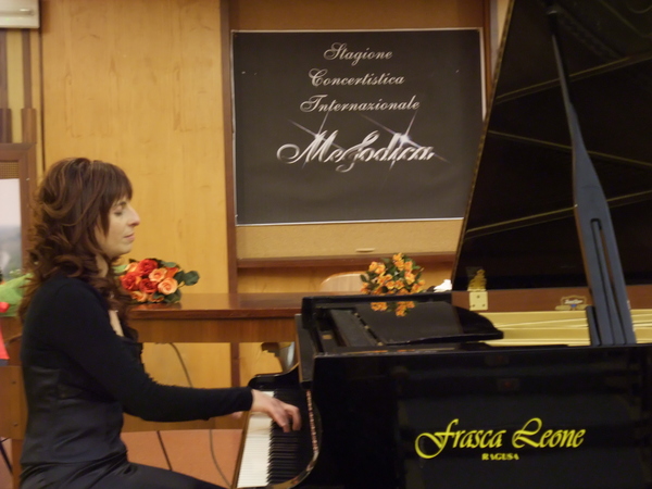 LAURA NOCCHIERO UNA VERA STAR DEL PIANO