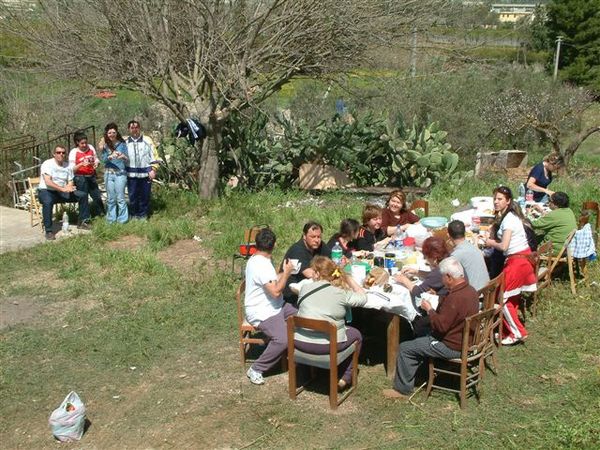 META PREFERITA IL MARE MA ANCHE IN COLLINA NUMEROSI I GITANTI