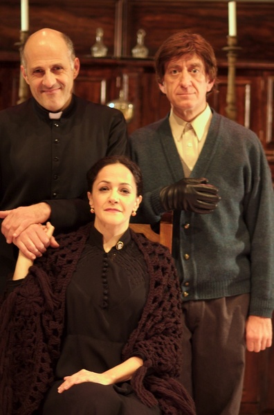 NICOLA PISTOLA PORTA IN SCENA “GRISU’ GIUSEPPE E MARIA”