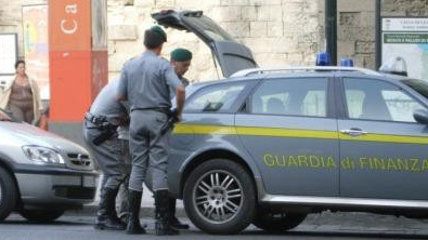 NOVE SEGNALATI PER POSSESSO DI DROGA