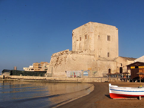 A Pozzallo noto stabilimento balneare viola norme. Multato da Capitaneria di Porto