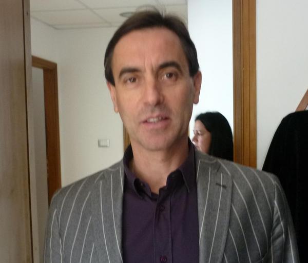 Il segretario del Pd, Peppe Calabrese risponde a Tonino Solarino: “Primarie? ne parlo ai compagni”