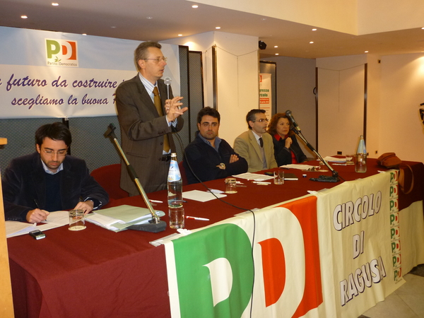 CHI LEGGE SA MOLTO CHI OSSERVA SA MOLTO DI PIU’