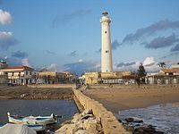 IL PORTO IL FARO IL MERCATO ITTICO I LUOGHI DELLA FICTION