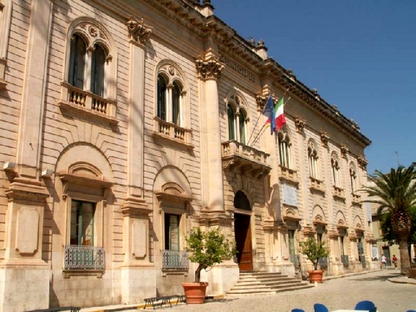 DISTRIBUZIONE CAPILLARE ANCHE NELLE CONTRADE