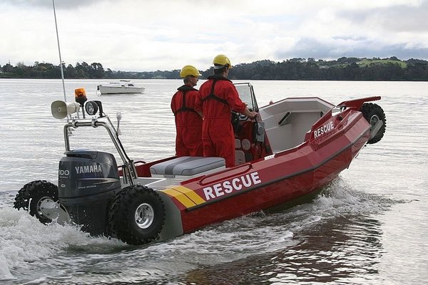 SPIAGGE SICURE 2010: TRE GOMMONI E 14 OPERATORI