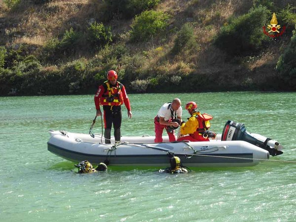 RECUPERATO UN CADAVERE NEL LAGO ARTIFICIALE DI S.ROSALIA A RAGUSA
