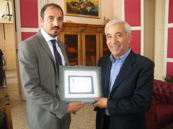 RICONOSCIMENTO A FRANCESCO DI MAIO POSTINO AD IBLA