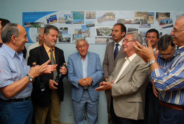 NELLO DI PASQUALE IL FIORELLO LA GUARDIA DI RAGUSA