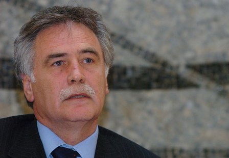 GOFFO IL TENTATIVO DI GIUSTIFICARE LA SVOLTA A SINISTRA