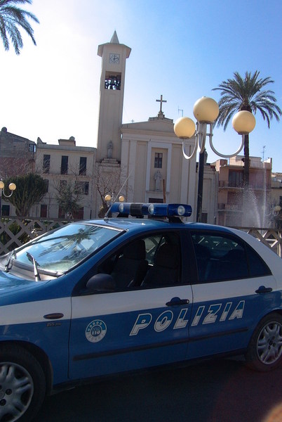 DICIOTTO PERSONE SEGNALATE ALL’ A.G. PER AVER ESERCITATO COME BUTTAFUORI
