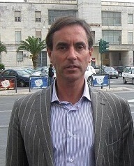 PEPPE CALABRESE VUOL SAPERE CHI SONO I MODERATI