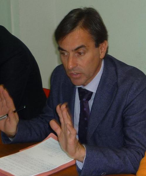E’ UN  ERRORE ESTERNARE DIVISIONI FISIOLOGICHE INTERNE