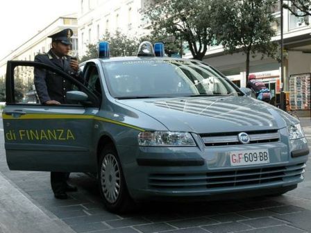 DENUNCIATE SEI PERSONE A POZZALLO PER LA SCELTA DEGLI SPONSOR