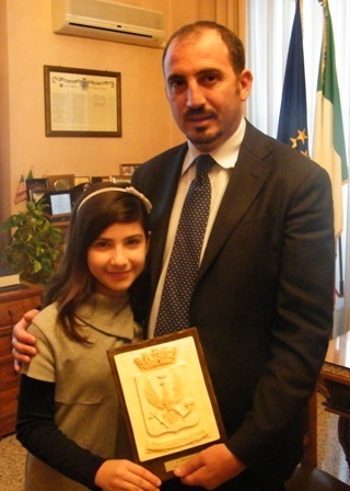 LA PICCOLA CANTANTE SOFIA MINAUDA RICEVUTA DAL SINDACO