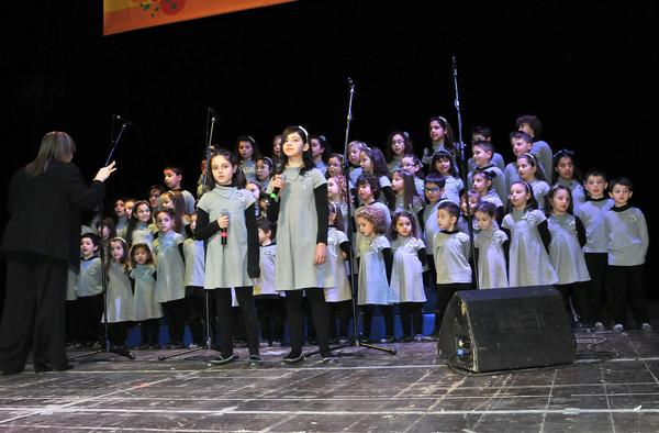 AL TEATRO TENDA DI RAGUSA IL CORO MARIELE VENTRE SPOPOLA