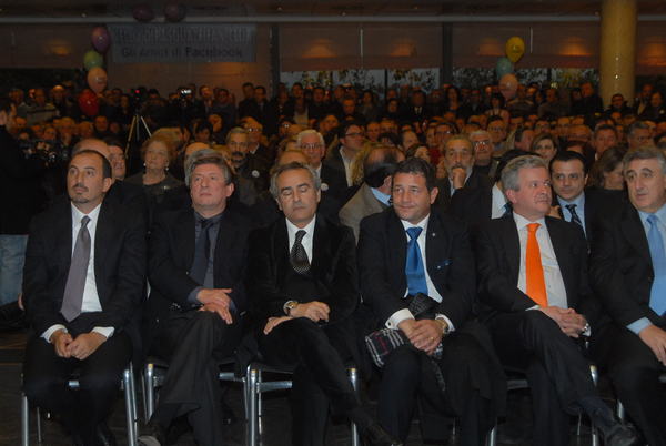 PROGETTO DI SVILUPPO CON SCHIERAMENTO ESTREMAMENTE VARIEGATO