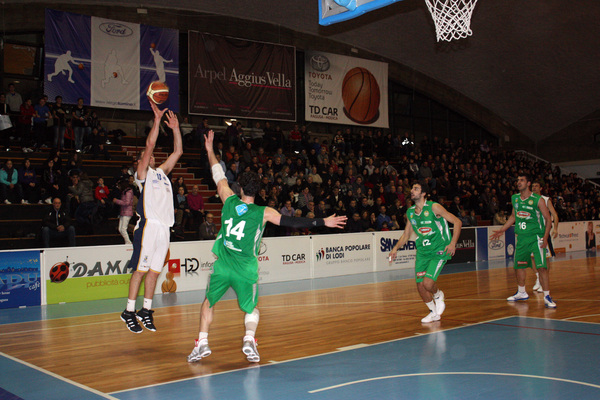 SFIDA SALVEZZA PER LA NOVA VIRTUS