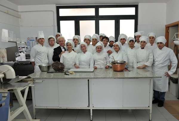 AL CONSORZIO DEL CIOCCOLATO GLI “ALBERGHIERI” DI NICOLOSI