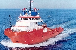 I MARITTIMI ITALIANI NEL PORTO DI TRIPOLI. NON SAREBBERO IN OSTAGGIO