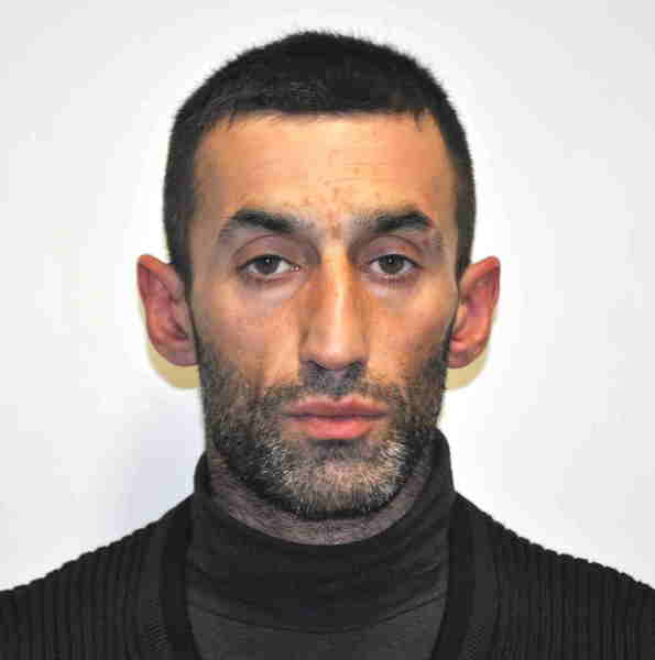 UN ARRESTO ED UNA DENUNCIA DELLA SEZIONE VOLANTE