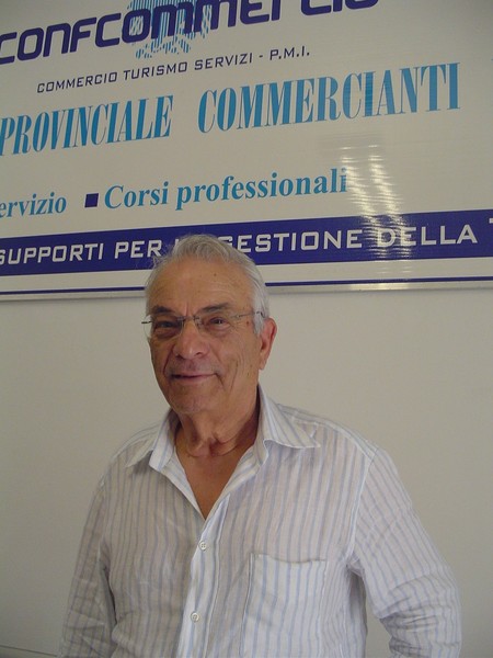 DISTRIBUTORI CARBURANTI NUOVI TURNI DI APERTURA