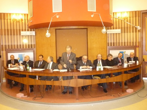 GLI STATI GENERALI:  SI ALLA PROTESTA MAGARI ECLATANTE