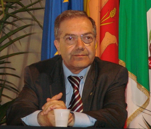 CI VUOLE UN IMPEGNO STRAORDINARIO DI TUTTI