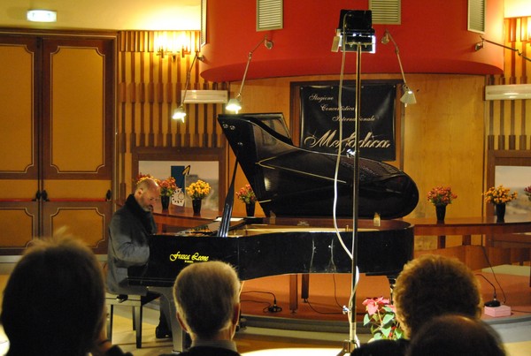 MARTIN MÜNCH SEDUCE IL PUBBLICO DI MELODICA