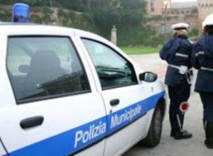 FERITE PER GLI OCCUPANTI DELLE DUE VETTURE GUARIBILI DAI 10 AI VENTI GIORNI