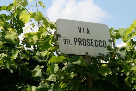 LO TSUNAMI DEL PROSECCO