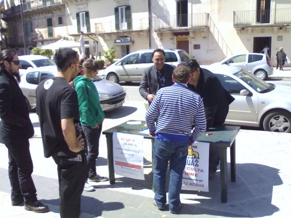 GRANDE PARTECIPAZIONE DI UTENTI ALL’INIZIATIVA DI CITTADINI LIBERI