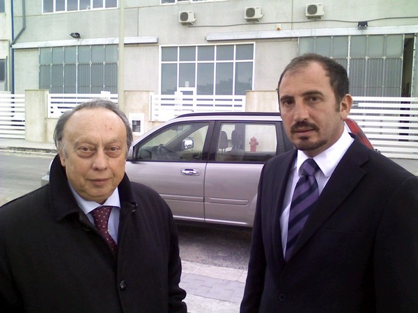 NELLO DIPASQUALE VISITA LA ZONA ARTIGIANALE CON CASCONE