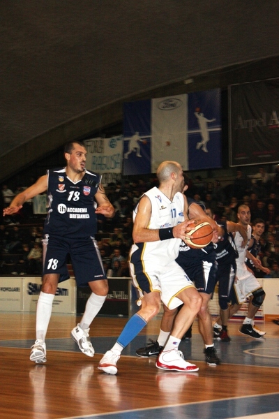 LA  NOVA VIRTUS OBBLIGATA A VINCERE