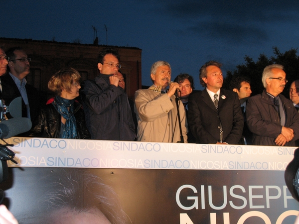 MASSIMO D’ALEMA A VITTORIA PER SOSTENERE NICOSIA E IL PD