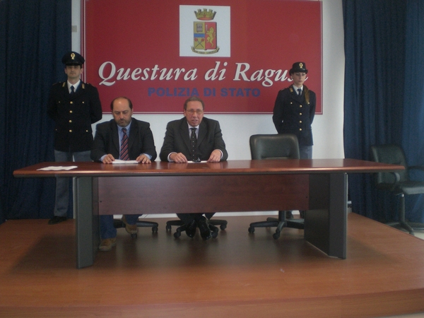 SBARCO DI CASUZZE: ARRESTATI ALTRI DUE SCAFISTI