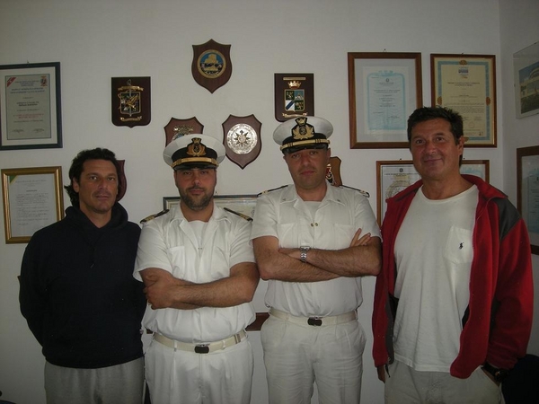 DALL’OCEANO IN MEDITERRANEO CON TRASBORDO PER POZZALLO