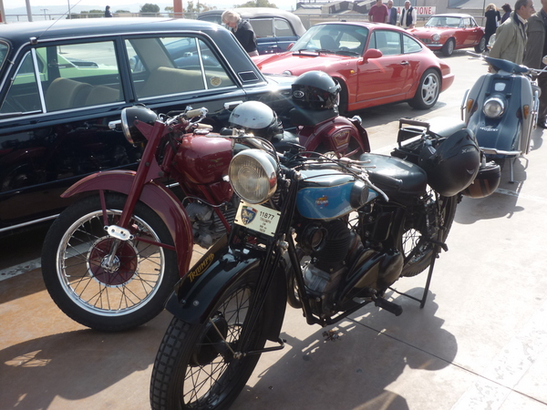 DOMENICA A GIARRATANA CON LE BELLISSIME AUTO D’EPOCA