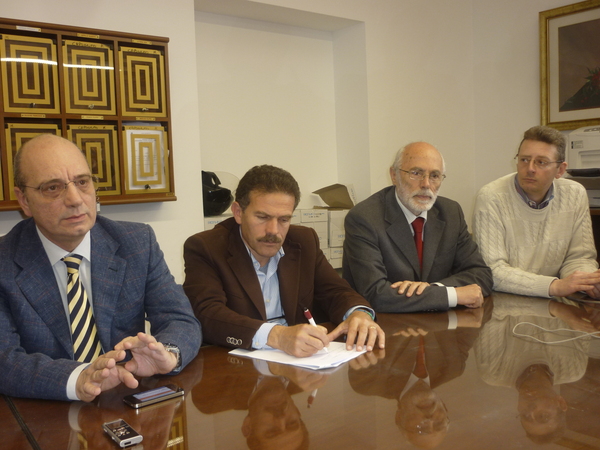 VERA E PROPRIA SPECULAZIONE POLITICA DA PARTE DEL SINDACO