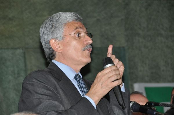 MASSIMO D’ALEMA INCITA IL CENTRO SINISTRA ALLA VITTORIA ANCHE A RAGUSA