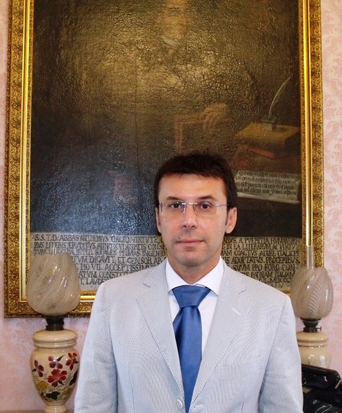 E’ L’ING. DONATELLO MESSINA DIRIGENTE DELLA VIGILANZA URBANISTICA DELL’ASSESSORATO AL TERRITORIO