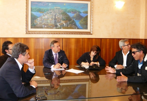 SI COMPLICA L’ITER PER L’ASSEGNAZIONE DEL MARCHIO IGP DEL POMODORO RAGUSANO