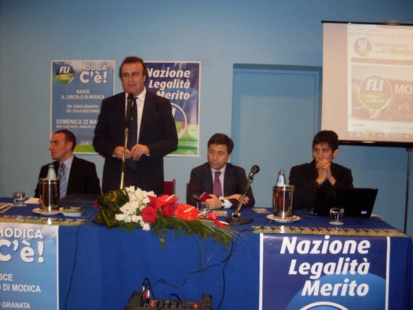 “BATTESIMO” DEL CIRCOLO FLI DI MODICA