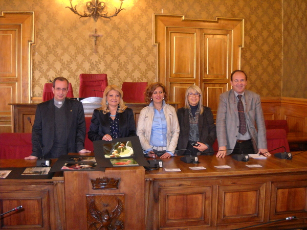 PRESENTAZIONE DELLA MOSTRA FOTOGRAFICA “CATTURA LA REALTÀ CON UN CLICK”