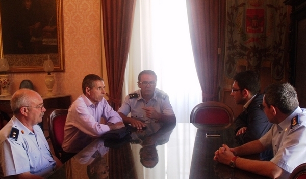 INCONTRO STAMANE TRA IL VICE SINDACO DI MODICA ALLA PRESENZA DEL COMANDANTE GIUSEPPE PUGLISI