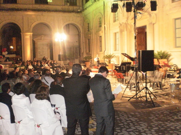 VIAGGIO ATTRAVERSO LE EMOZIONI PER IL 65° ANNIVERSARIO DELLA REPUBLICA ITALIANA