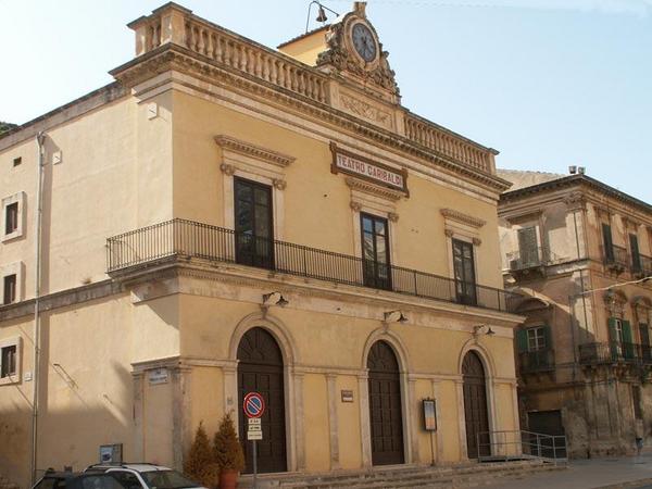 GRANDE SUCCESSO A MODICA PER IL MUSICAL “CHICAGO”